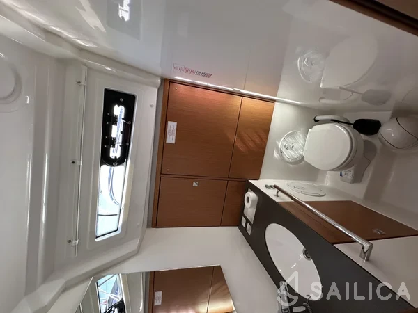 Bavaria 46 Cruiser - Yacht Charter Sailica