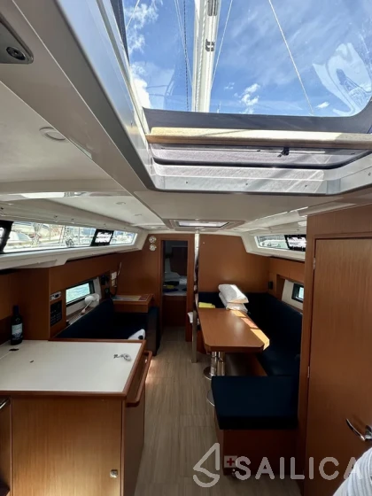Bavaria C38 - Yacht Charter Sailica