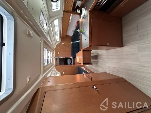 Bavaria 37 Cruiser - Yacht Charter Sailica