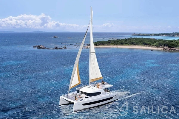 Bali 4.4 - Yacht Charter Sailica