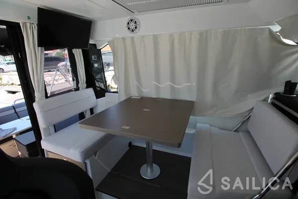 Merry Fisher 895 - Yacht Charter Sailica