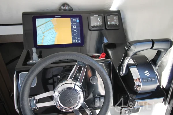 Merry Fisher 895 - Yacht Charter Sailica