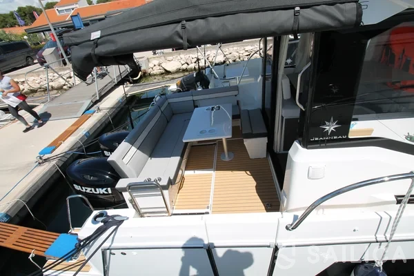 Merry Fisher 895 - Yacht Charter Sailica