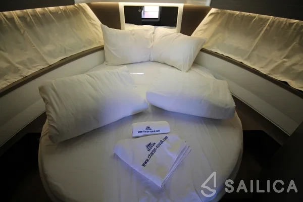 Merry Fisher 895 - Yacht Charter Sailica