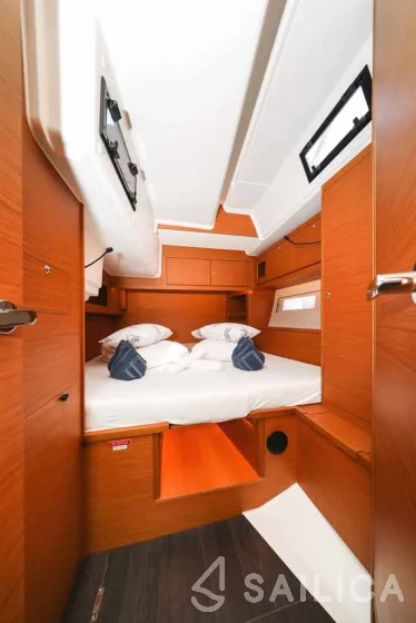 Dufour 530 - Yacht Charter Sailica