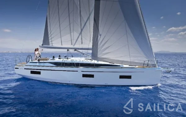 Bavaria C42 - Yacht Charter Sailica