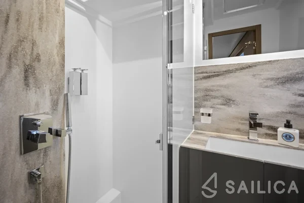 Prestige M48 - Yacht Charter Sailica