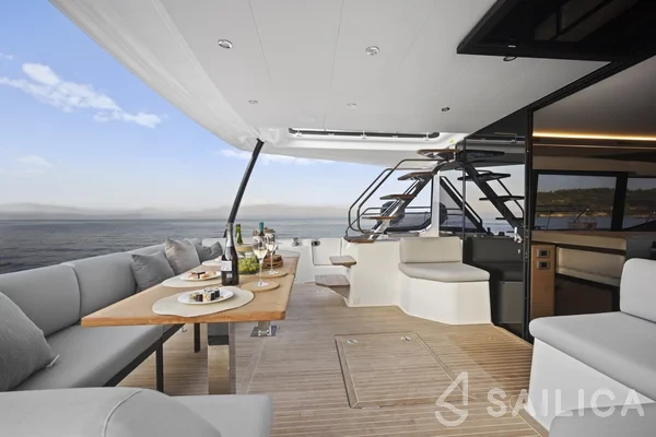 Prestige M48 - Yacht Charter Sailica