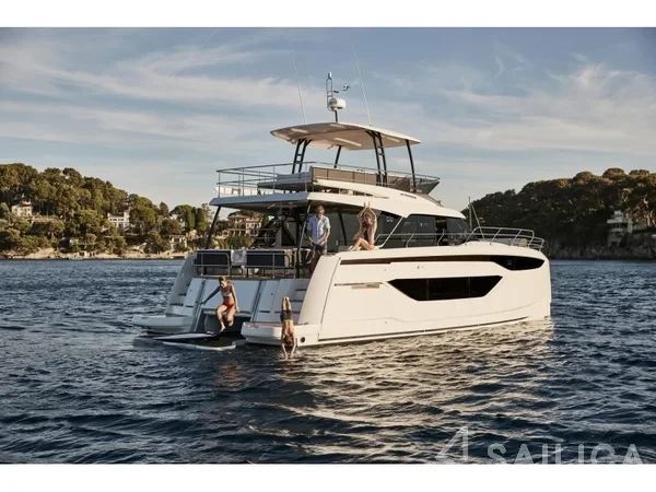 Prestige M48 - Yacht Charter Sailica