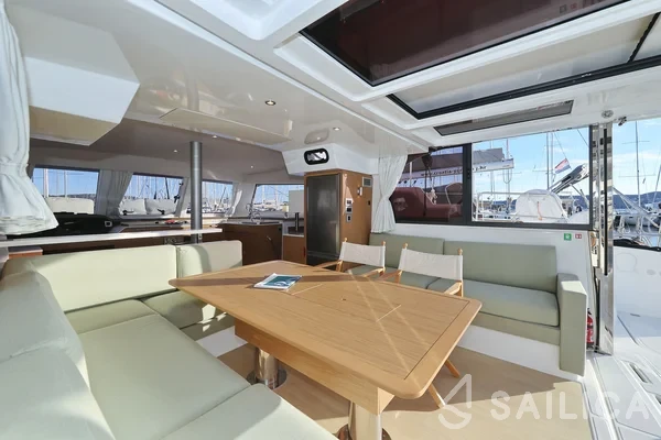 Bali Catspace - Yacht Charter Sailica