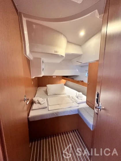 Bavaria 46 Cruiser - Yacht Charter Sailica