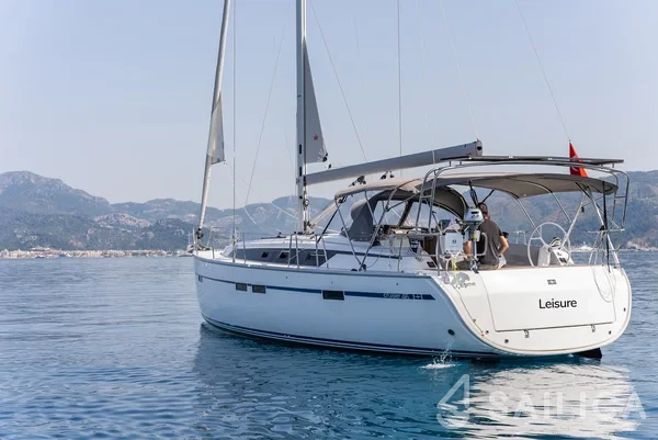 Bavaria 46 Cruiser - Yacht Charter Sailica
