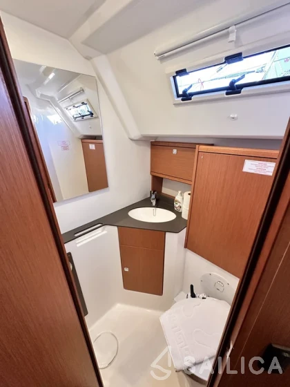 Bavaria 46 Cruiser - Yacht Charter Sailica