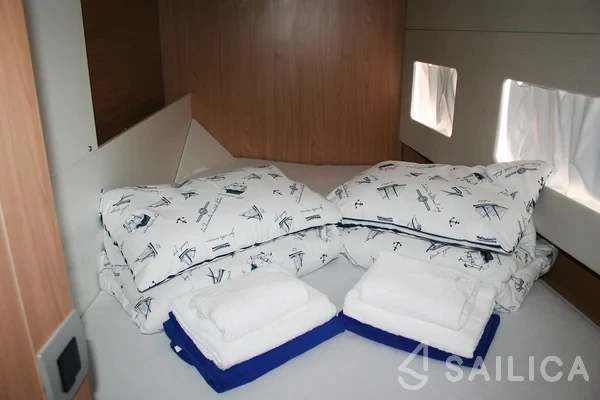 Bali Catsmart - Yacht Charter Sailica