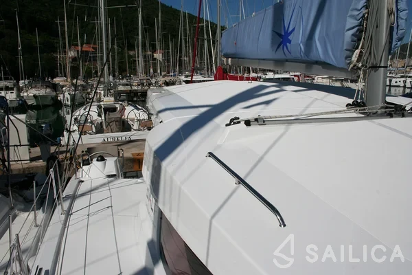 Bali Catsmart - Yacht Charter Sailica