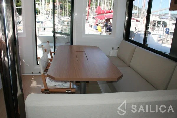 Bali Catsmart - Yacht Charter Sailica