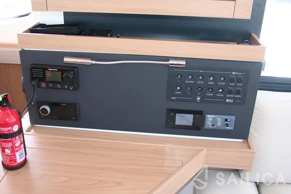 Bali Catsmart - Yacht Charter Sailica