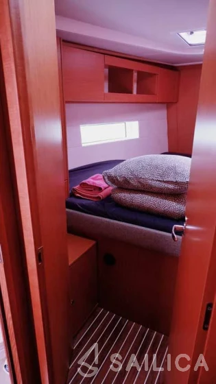 Bavaria C50 Style - 3 + 1 cab. - Yacht Charter Sailica