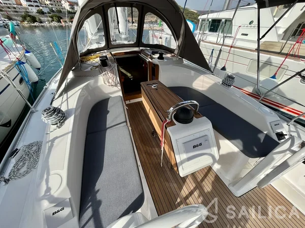 Bavaria 34 Cruiser - Yacht Charter Sailica