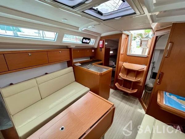 Bavaria 34 Cruiser - Yacht Charter Sailica