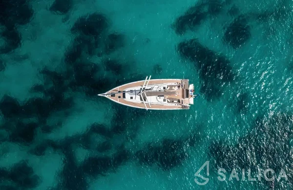 Dufour 41 - Yacht Charter Sailica