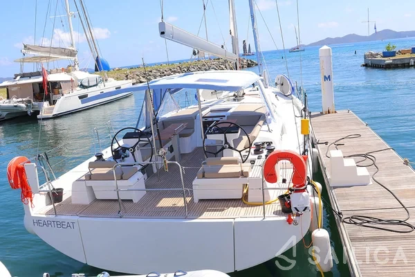 Oceanis 54 - Yacht Charter Sailica