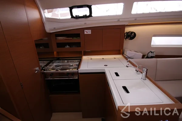 Sun Odyssey 380 - Yacht Charter Sailica