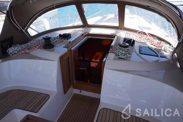 Bavaria 46 Cruiser - Yacht Charter Sailica