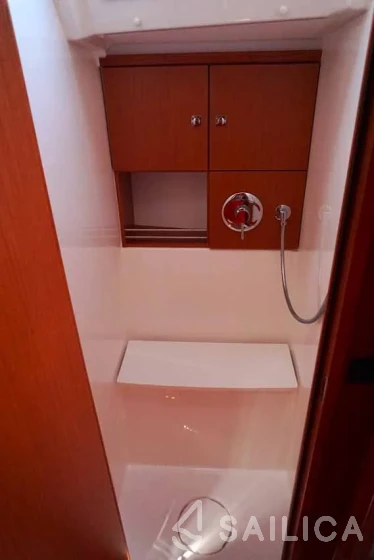 Bavaria 46 Cruiser - Yacht Charter Sailica