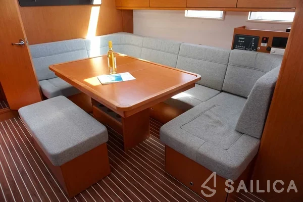 Bavaria 46 Cruiser - Yacht Charter Sailica