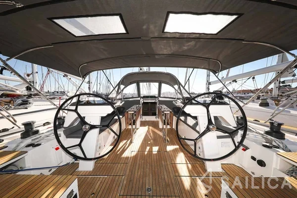 Bavaria 46 Cruiser - Yacht Charter Sailica