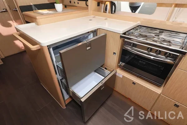 Bavaria 46 Cruiser - Yacht Charter Sailica