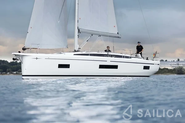 Bavaria 46 Cruiser - Yacht Charter Sailica