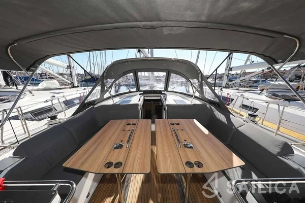 Bavaria 46 Cruiser - Yacht Charter Sailica