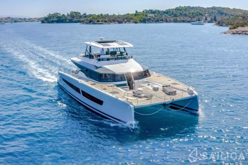 Fountaine Pajot Power 67 - Photo #4 Fountaine Pajot Power 67 - Yacht Charter Sailica