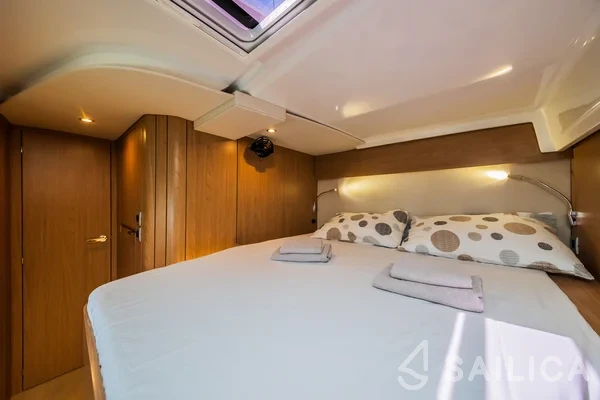 Bali Catspace - Yacht Charter Sailica