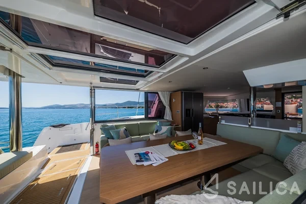 Bali 4.8  - Yacht Charter Sailica