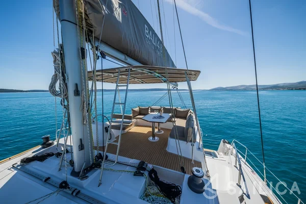 Bali 4.8  - Yacht Charter Sailica