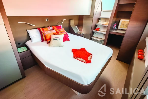 Bali 4.8  - Yacht Charter Sailica
