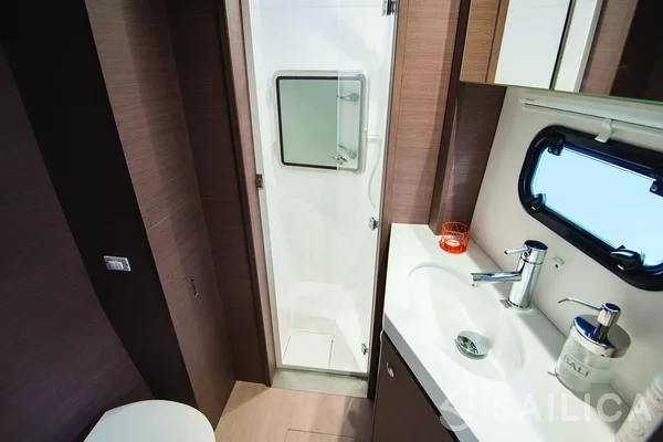 Bali 4.8  - Yacht Charter Sailica