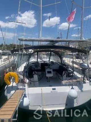 Bavaria C42 - Yacht Charter Sailica