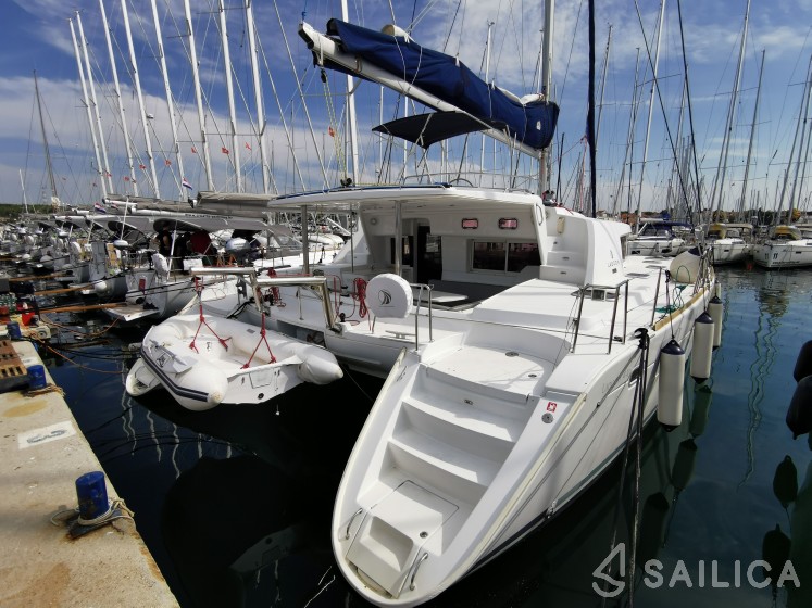 Lagoon 440 - Yacht Charter Sailica