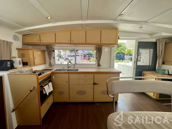 Lagoon 440 - Yacht Charter Sailica