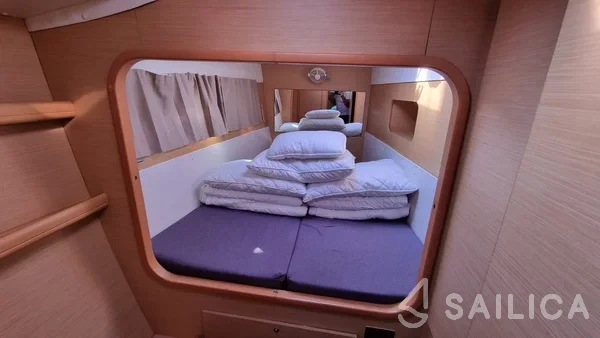 Lagoon 440 - Yacht Charter Sailica