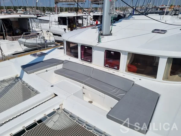 Lagoon 440 - Yacht Charter Sailica