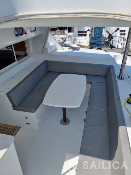 Lagoon 440 - Yacht Charter Sailica