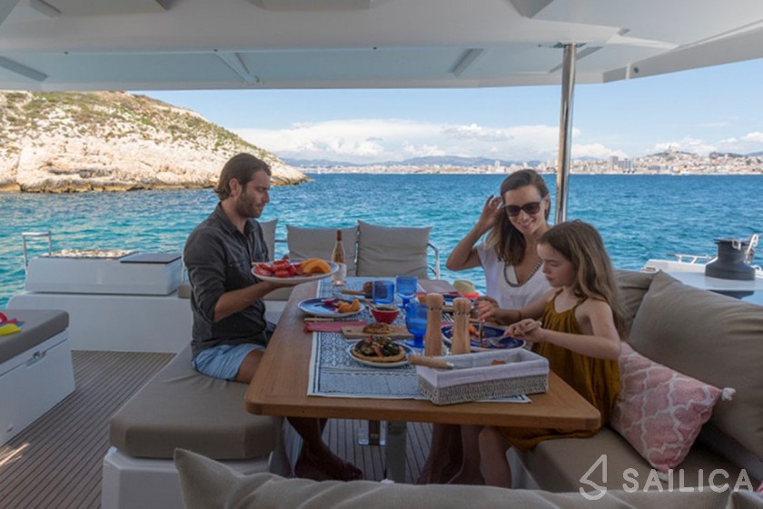 Elba 45 - Yacht Charter Sailica