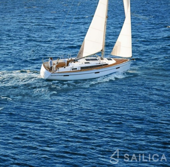 Bavaria 37 Cruiser - Yacht Charter Sailica