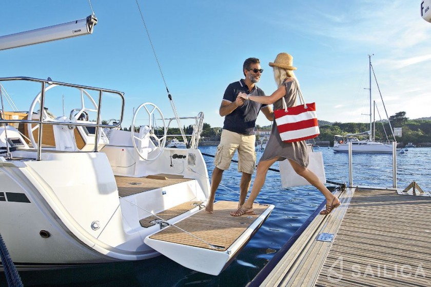 Bavaria 37 Cruiser - Yacht Charter Sailica