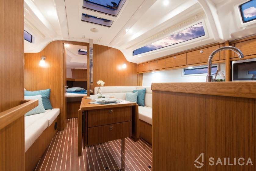 Bavaria 37 Cruiser - Yacht Charter Sailica